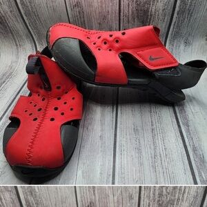 Nike Sunray Protect 2 Red/Black Sandals. Size:8.5 Toddler Boy